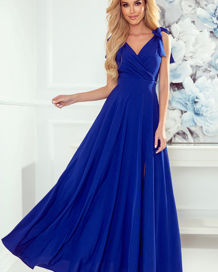 17121-1-405-2 ELENA Langes Kleid mit Ausschnitt und Bändern an den Schultern - blau-1