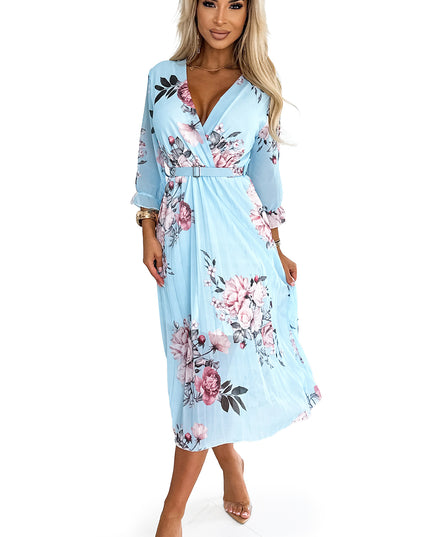 YUNA Plissiertes Midikleid mit Ausschnitt und Gürtel - Rosen auf blauem Hintergrund by numoco basic