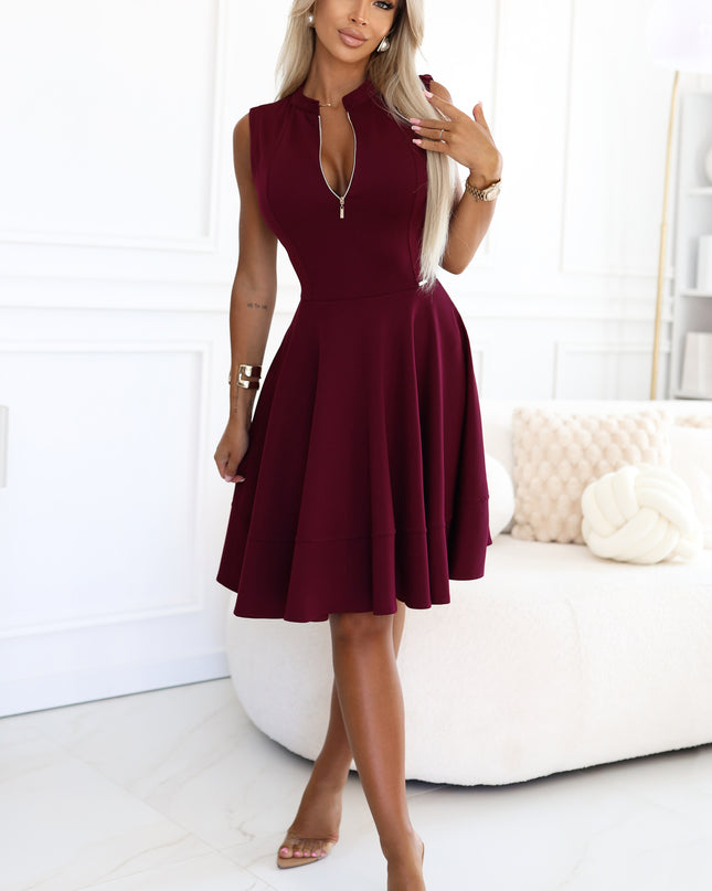 Exklusives Kleid mit ausgestelltem Saum und Reißverschluss - Burgunderrot by numoco