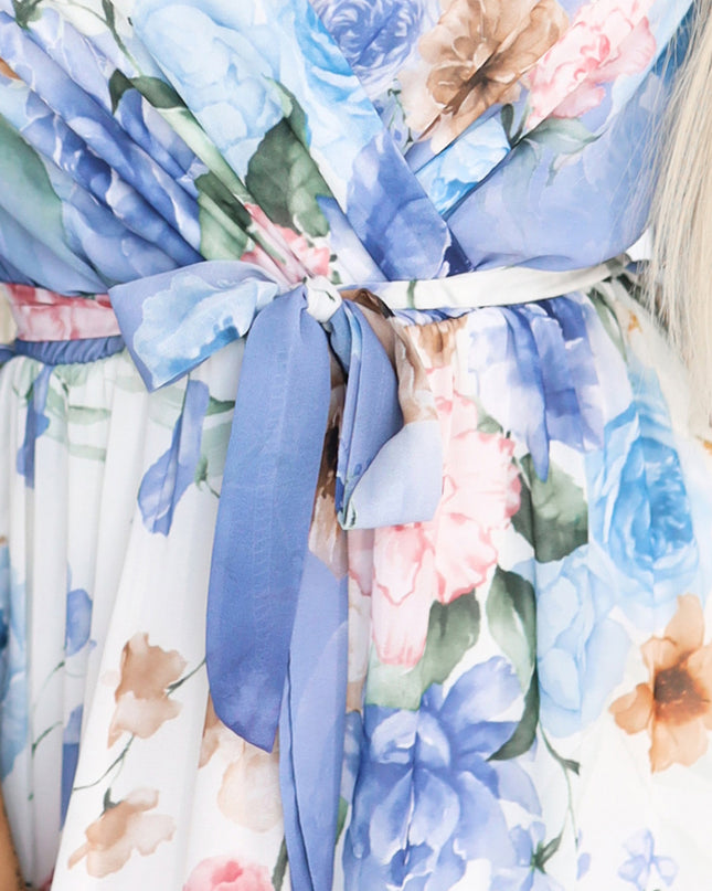 20412-6-Luftiges Wickel-Maxikleid mit Blumenmuster – blaue Rosen-6